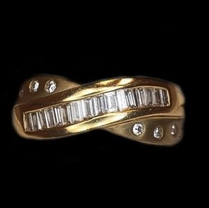 Yellow gold diamond baguette ring new